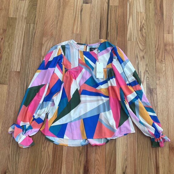 (NWT) VICI COLLECTION - With Kindness Abstract Print Blouse - Picture 1 of 3